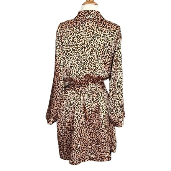 MORGAN TAYLOR Intimates Silky Animal Print Wrap Robe Layer Topper Jacket Size XL - Picture 6 of 16